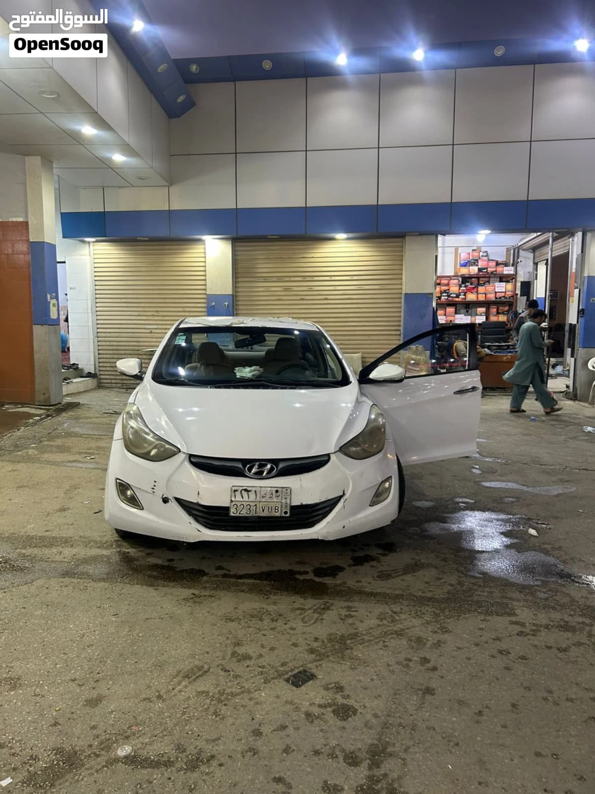 هيونداي إلنترا